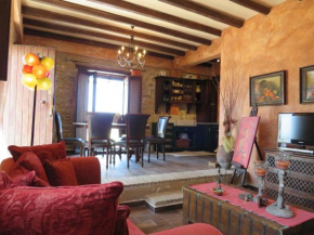 Гостиница Glowstone home  Койта